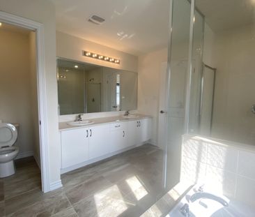 For Lease - 36 Rochester Drive, Barrie, Ontario - Photo 6