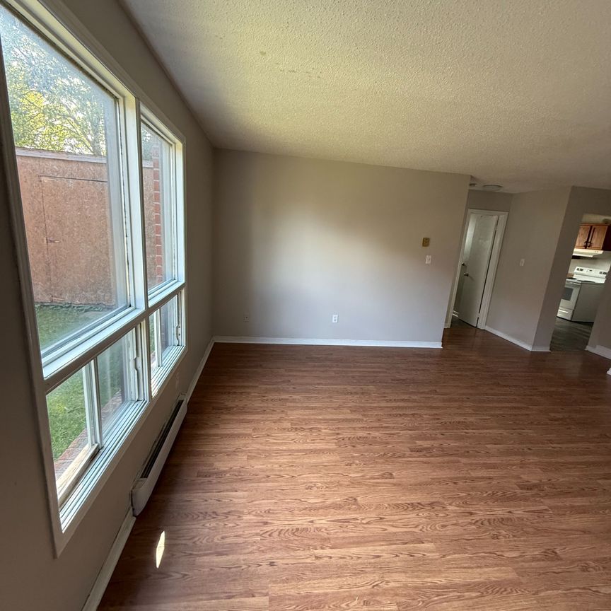 For Lease - 338 Malaga Road Unit# 1, Oshawa, Ontario - Photo 1