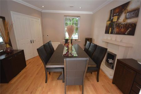 5 bedroom detached house to rent - Photo 3