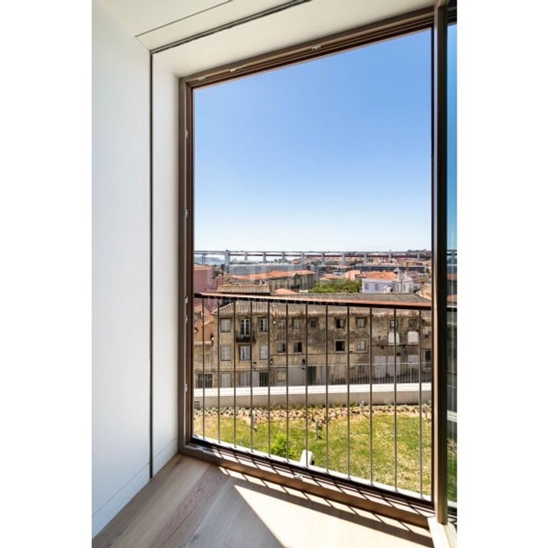 3 room luxury Apartment for rent in Lisbon, Portugal - Photo 1