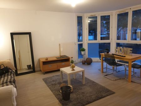 Location Appartement 3 pièces 80m² VILLENEUVE D ASCQ 59650 - Photo 2