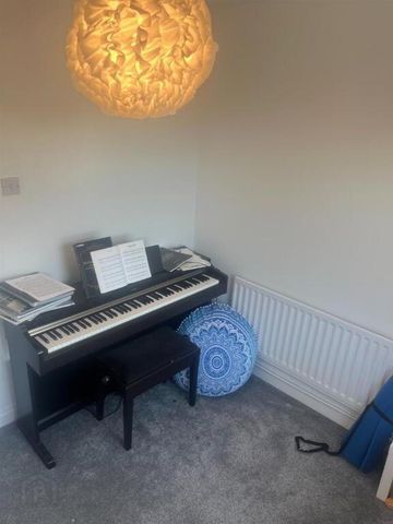 50 Victoria Street, Lurgan, Craigavon, BT67 9DG - Photo 2