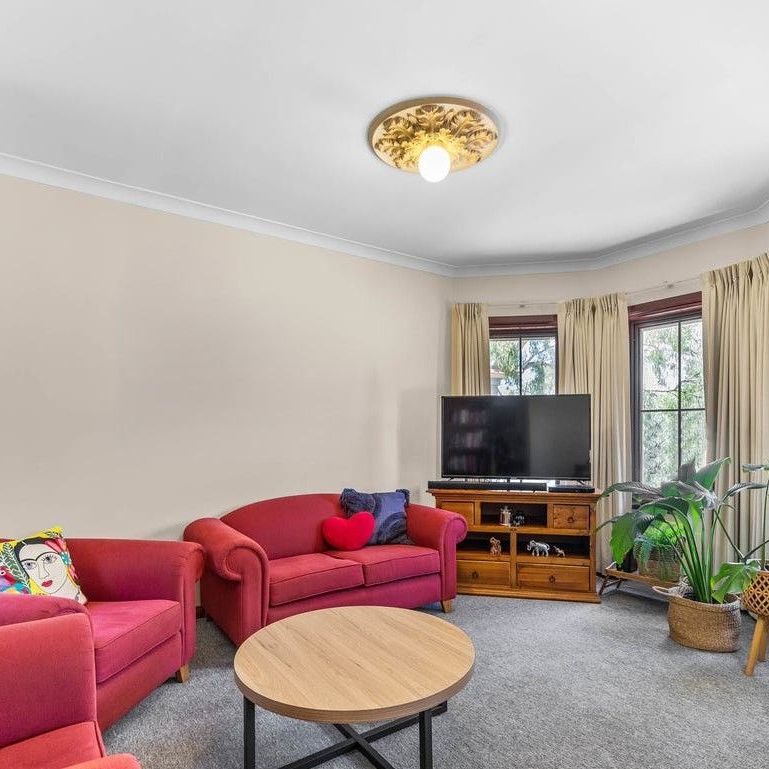 Cozy Character Home in Private Courtyard - Photo 1