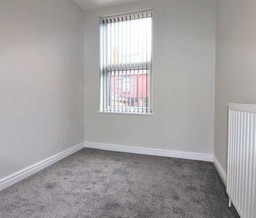 Woodhead Road, Sheffield, S2 - Photo 2