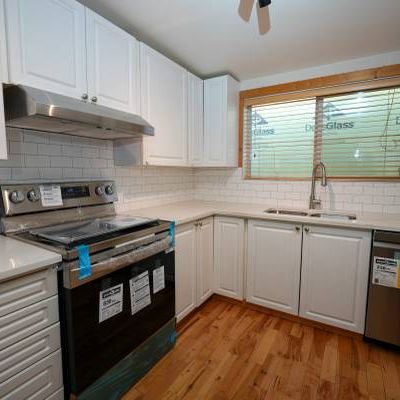 3 bed 1 bath duplex - Photo 3