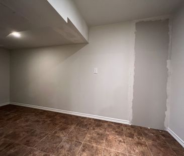 For Lease - 86 Verdi Road, Richmond Hill, Ontario - Photo 4