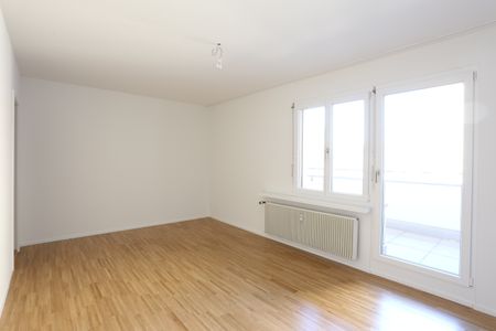 Renovierte Dachwohnung im beliebten Bachlettenquartier - Photo 2