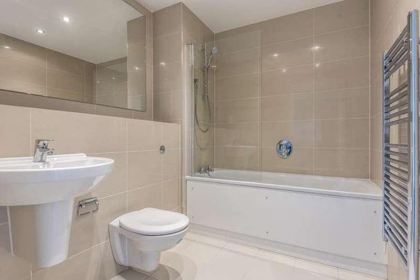 Royal Winchester House, Bracknell, RG12 - Photo 1