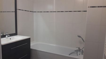 location Appartement T3 DE 60.56m² À CACHAN - Photo 4