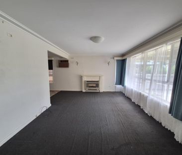 Neat 3 Bedroom Home- close to schools - Photo 2