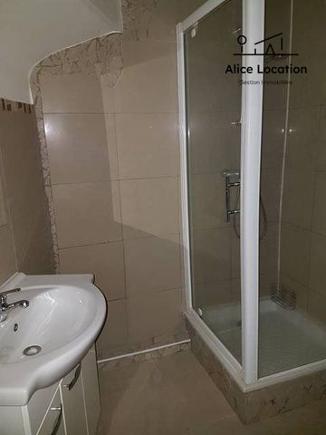 Location Appartement 2 pièces 35m² EVIAN LES BAINS 74500 - Photo 3