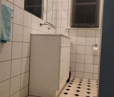 East Melbourne - Photo 4