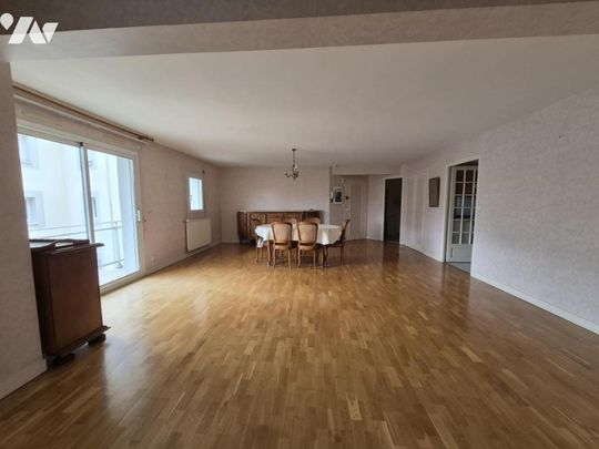 À louer – Bel appartement de 107 m² au cœur de Malestroit - Photo 1