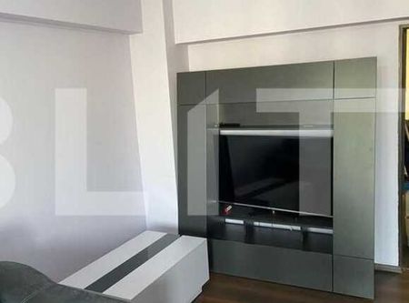 Apartament 2 camere decomandat, mobilat si utilat modern, zona MC - Photo 3