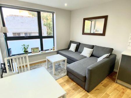 1 Bed Flat, Amisha Court, SE1 - Photo 3