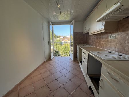Location Appartement 3 pièces 69m² AUBAGNE 13400 - Photo 3