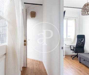 Penthouse for rent in El Born - Photo 1