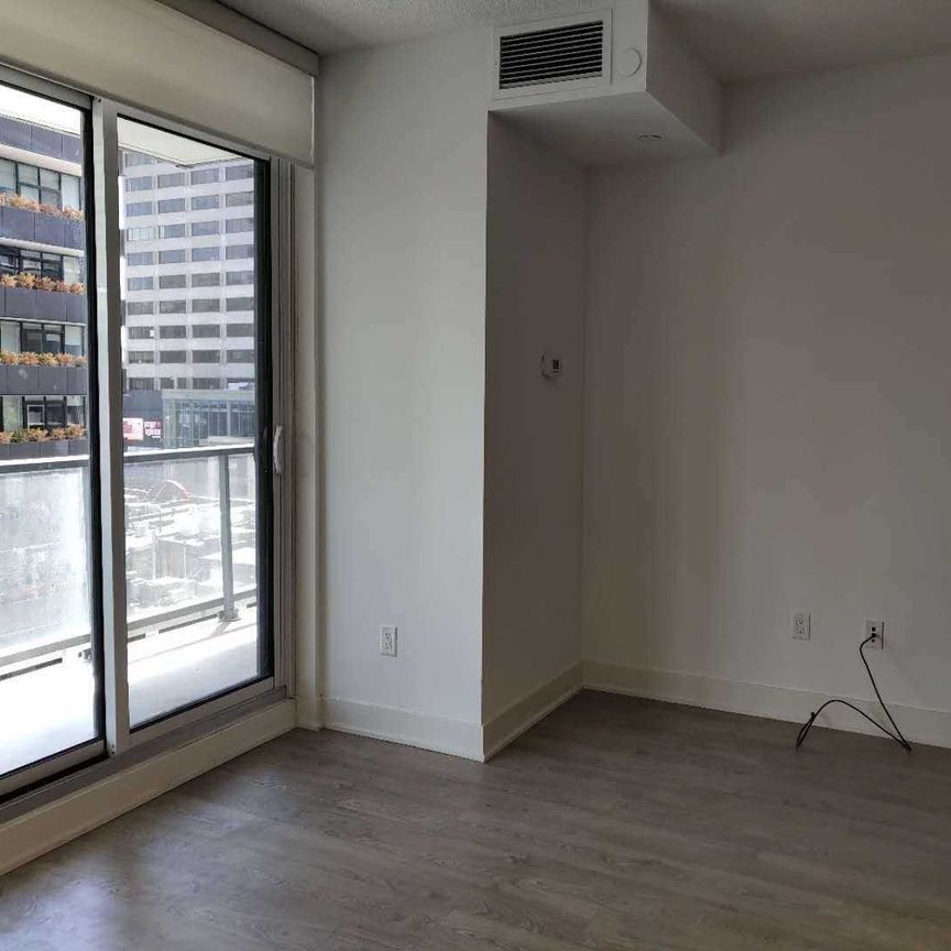 For Lease - 30 Roehampton Avenue Unit# 504, Toronto, Ontario - Photo 1