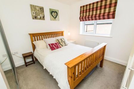 4 bedroom townhouse to rent - Photo 4