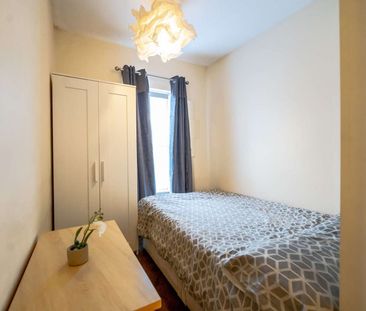 4 bed shared student property near the University of York Bedroom 1 - Photo 3