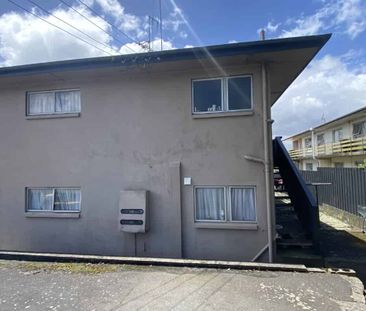 One Bedroom in Frankton - Photo 4