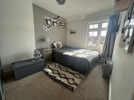 3 Bed Semi for Rent in Woodbridge - Photo 2