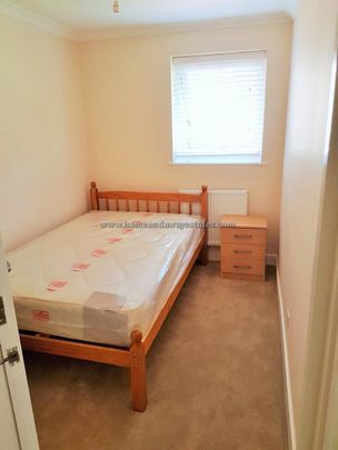 3 bedroom apartment to rent - Photo 1