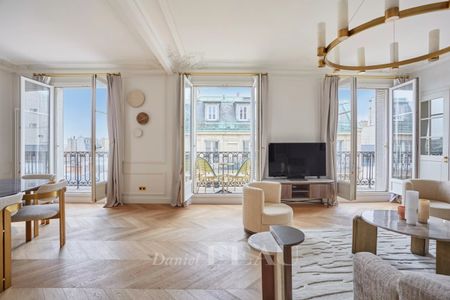 Paris XVIe - rue de Longchamp. - Photo 5