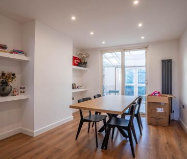 3 bedroom semi-detached house to rent - Photo 5