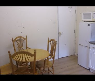 2 Bed Flat, Rufford Road, L6 - Photo 2