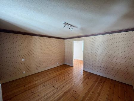 Location appartement 4 pièces 115 m² à Mézériat (01660) - Photo 3