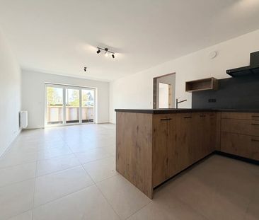 Appartement te huur - Photo 1