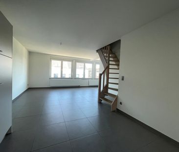 Lichtrijke duplex penthouse in hartje Brasschaat - Photo 2