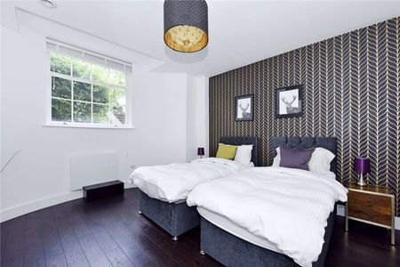 Stunning two bedroom apartment to rent in the Georgian building in the centre of Reading. - Photo 3