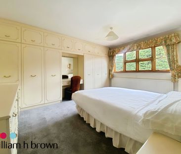 Talbrook, Brentwood - Photo 2