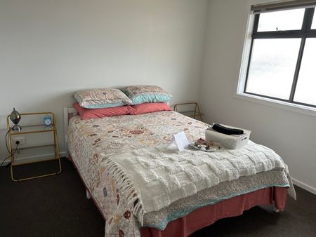 Wyndham Vale - Photo 2