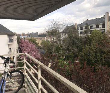 A LOUER T2 AVEC BALCON SECTEUR CATHO - Photo 4