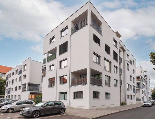 Moderne, neuwertige 4-Zimmer-Wohnung mit gehobener Innenausstattung, EBK und Gartennutzung - Foto 1