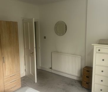 2 Bed Flat, Edinburgh, EH11 - Photo 5