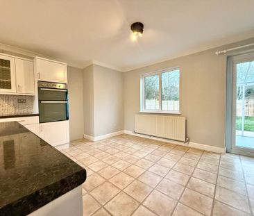 4 bedroom terraced house to rent - Photo 6