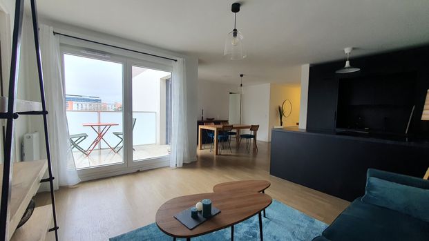 A deux pas de la Gare - Photo 1