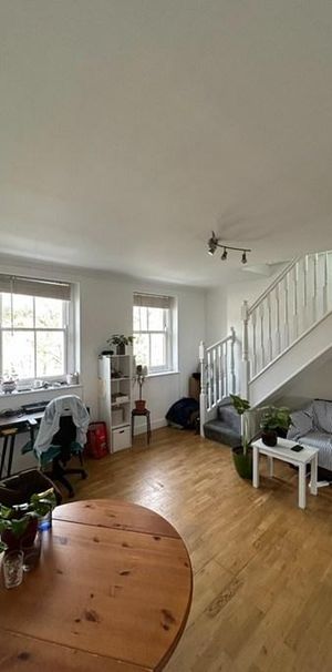 2 bedroom maisonette to rent - Photo 1