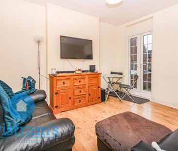 5 bed End Terraced House for Rent - Photo 1