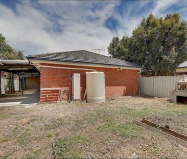 6 Sage Hills Place, CRAIGIEBURN - Photo 2