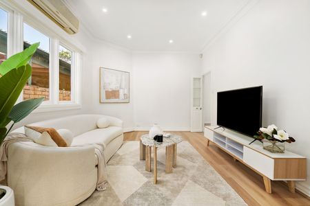 A Tranquil Single Level Oasis - Photo 2