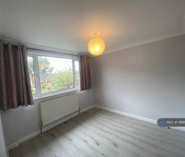 3 bedroom end of terrace house to rent - Photo 4