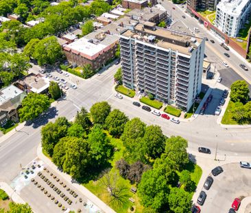 5455 Rue de Terrebonne Montréal (Côte-des-Neiges, QC H4A - Photo 1