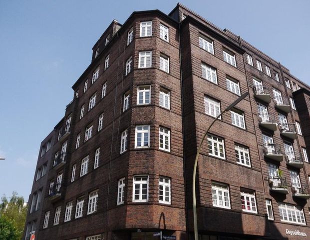 4 1/2-Zimmer-Altbau: Wohnbüro, Praxis oder Atelier/ Wohngemeinschaft möglich - Foto 1