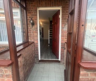 2 Bed Terraced House, Ronan Close, L20 - Photo 4