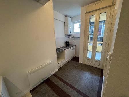 A LOUER ANGERS CENTRE VILLE - T3 RENOVE SITUE 72 RUE ... - Photo 3